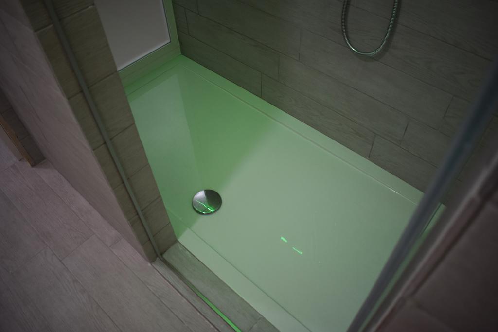 Shower Shows Marsala Kamer foto